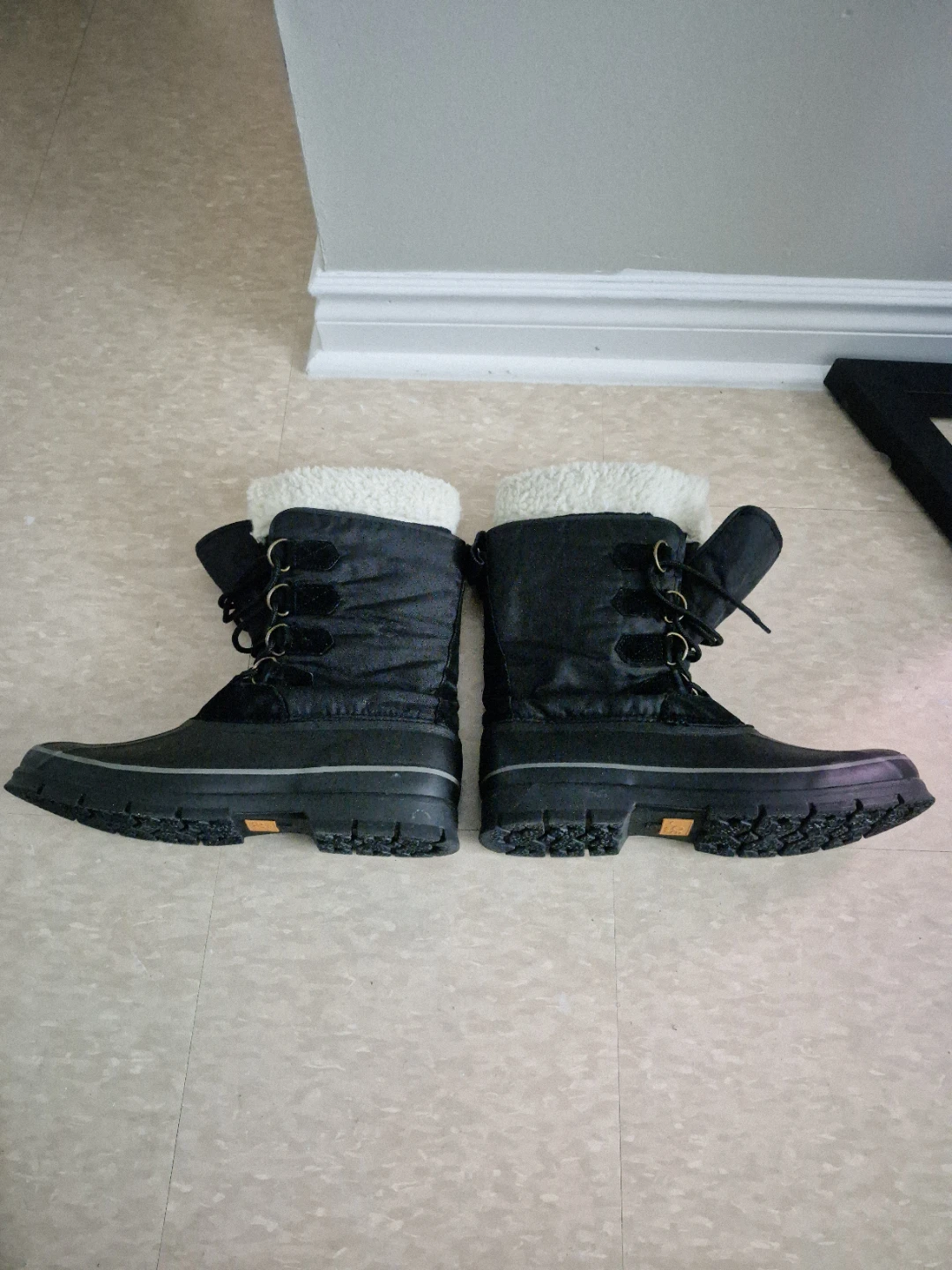 Joe Fresh Black Winter Boots - photo 4