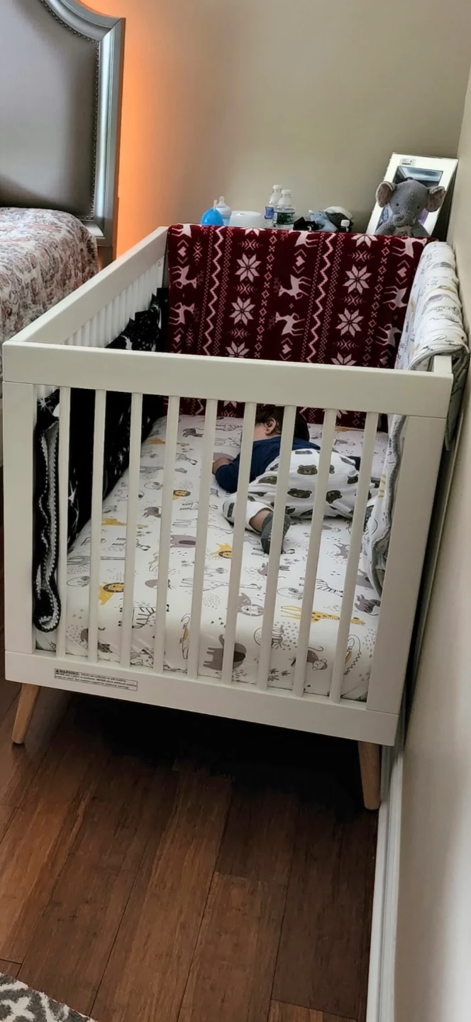 Morning Sale Baby Crib with Organic Cotton  Mattress - photo 2