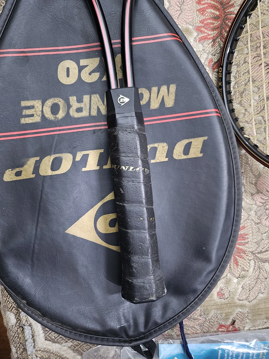 2x Dunlop McEnroe X20 Tennis Racquets with Covers - photo 4