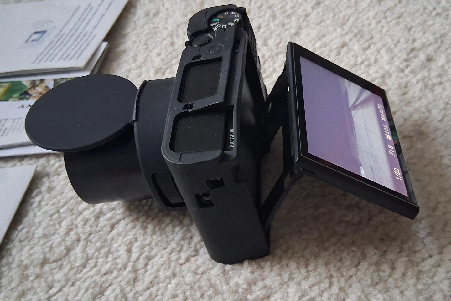 SONY RX100 M3 Lightweight Camera - photo 3