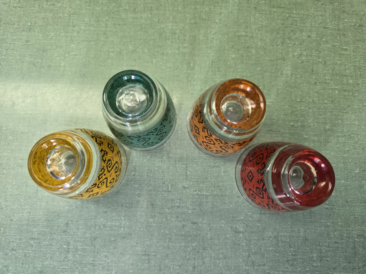 Four (4) Vintage Shot Glasses - photo 4