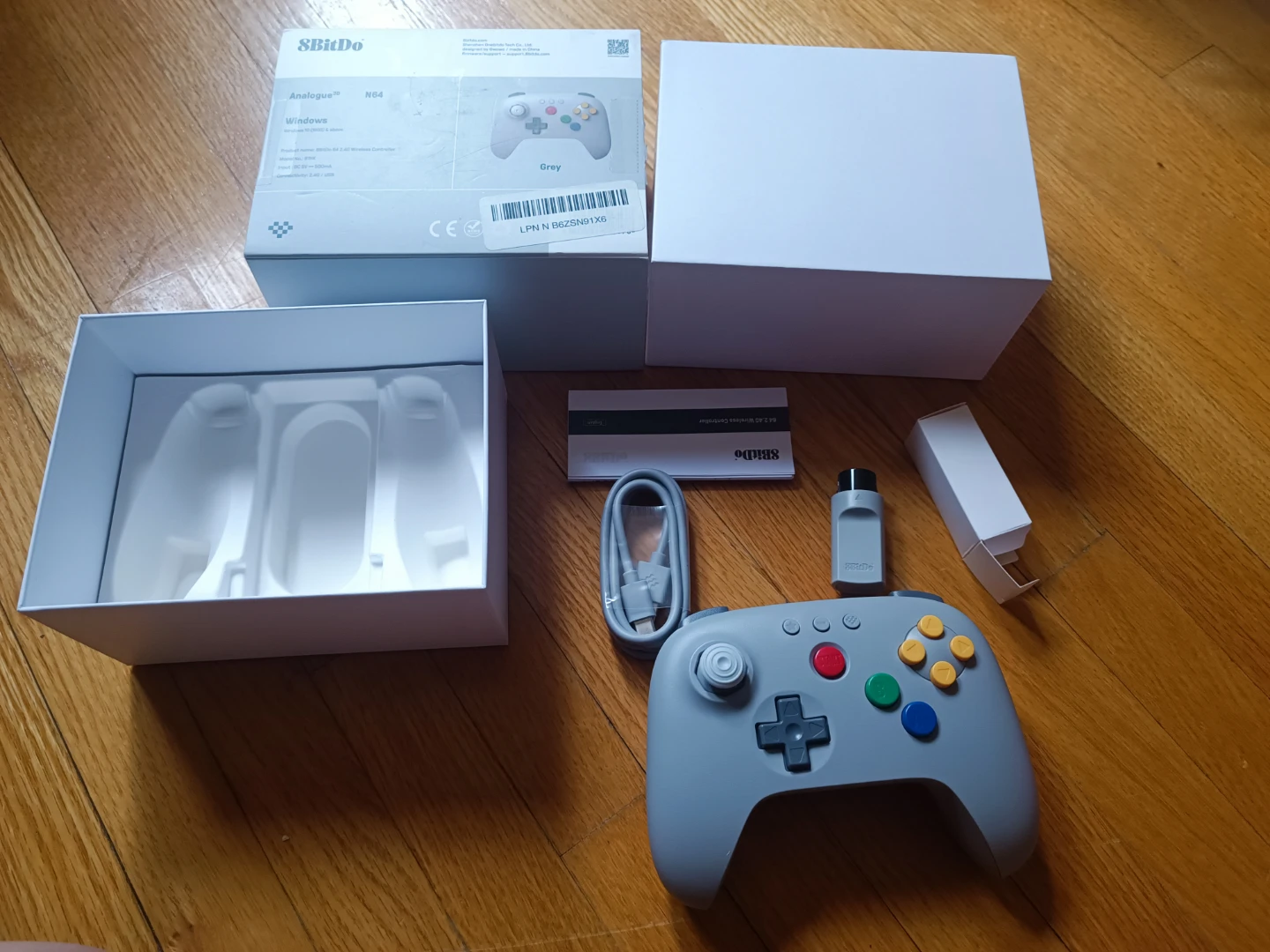 8BitDo 64 2.4G Wireless Controller - photo 2