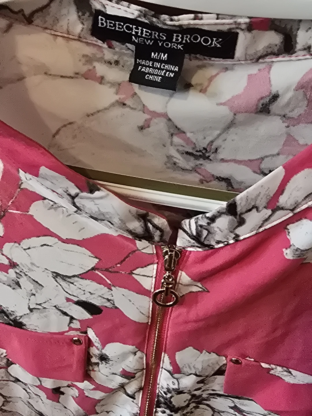 Women Shirt Medium Pink and White