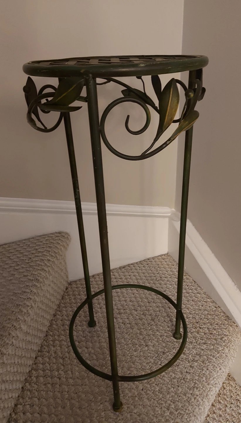 Decorative Metal Plant Stand - photo 2
