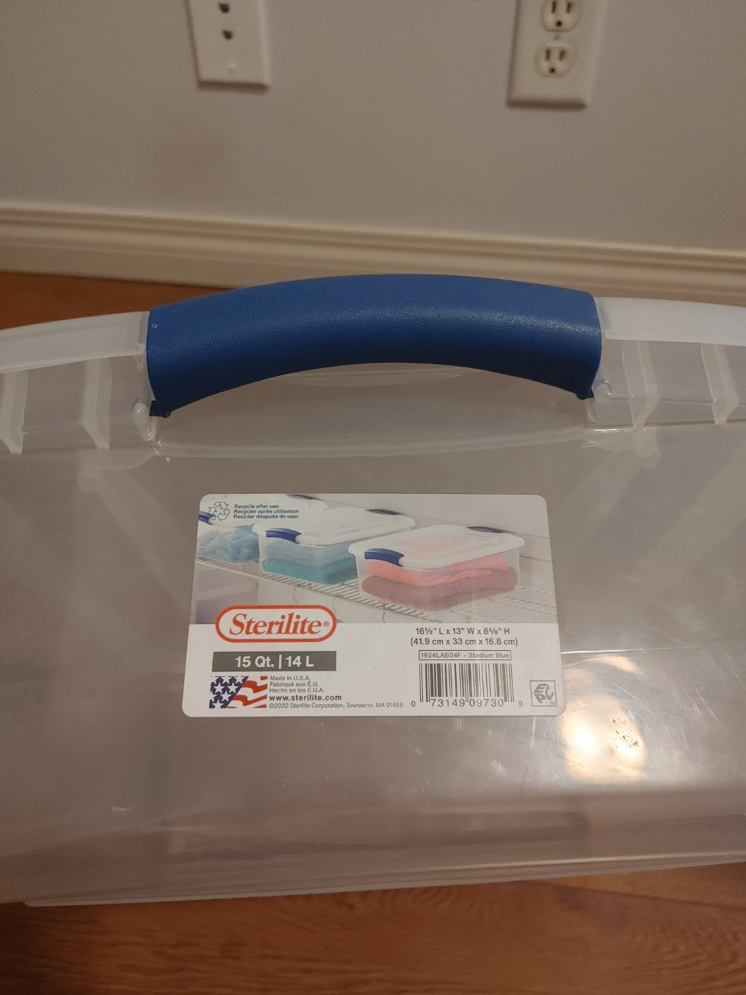 Plastic containers - photo 3