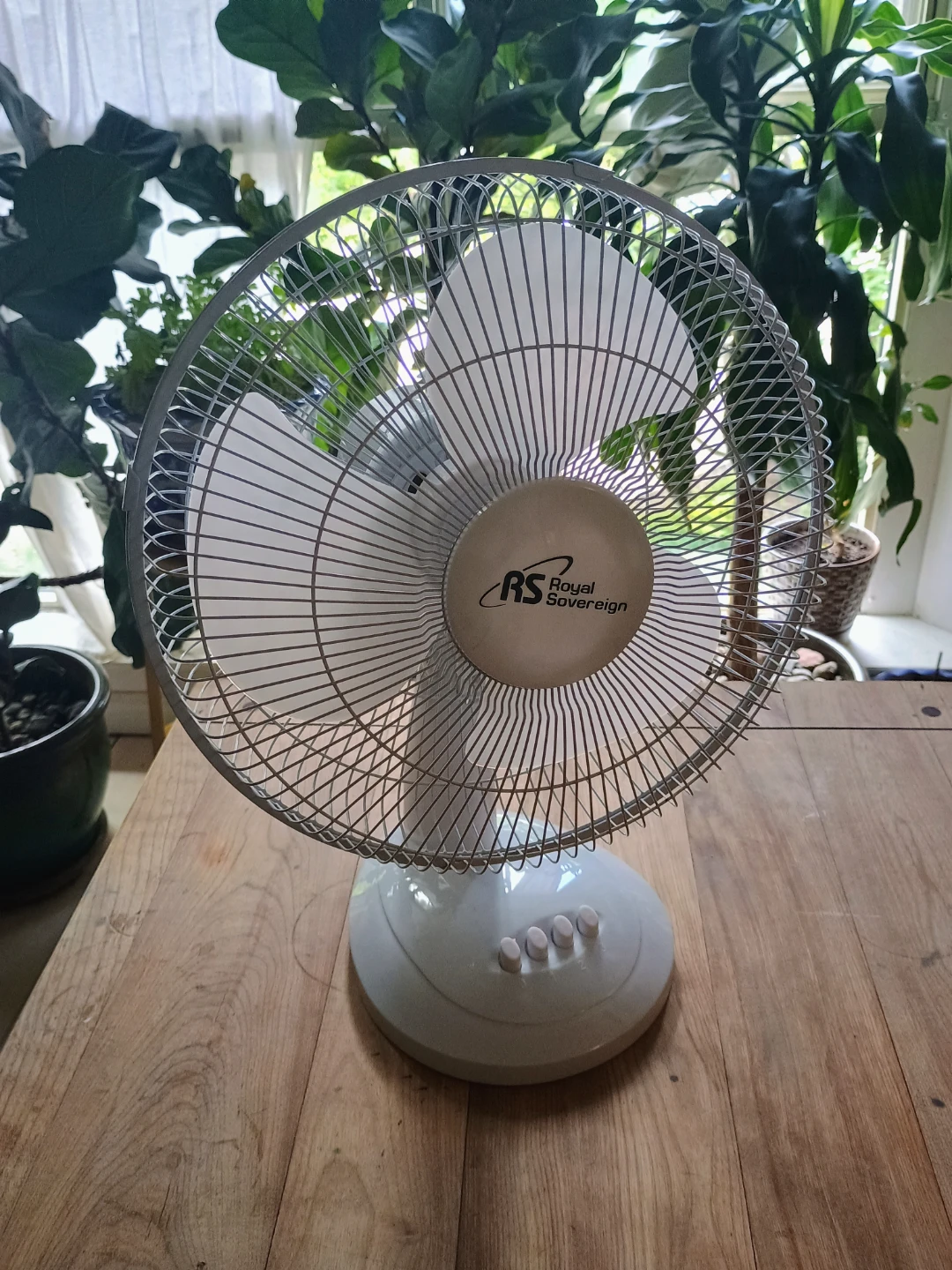 12 inch oscillating desk fan