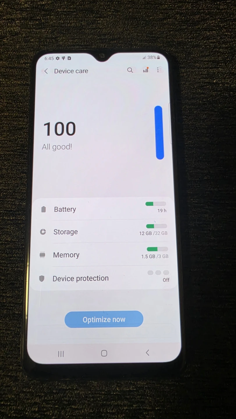Samsung Galaxy A20 smartphone - photo 4