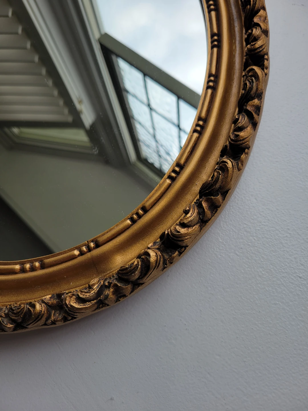 Ornate Gold Oval Wall Mirror - photo 3