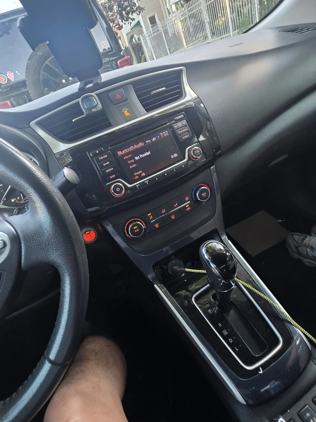 2017 Nissan Sentra SR - photo 3