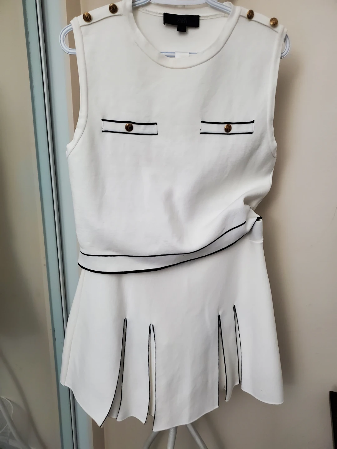 White Zara Sleeveless Top and Skirt Set