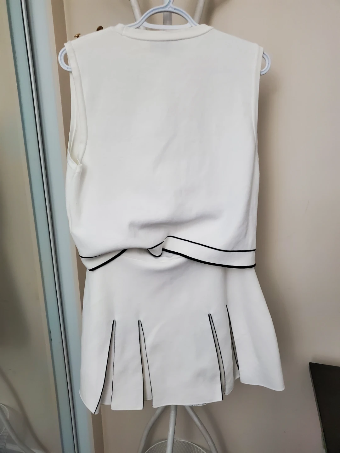 White Zara Sleeveless Top and Skirt Set - photo 2