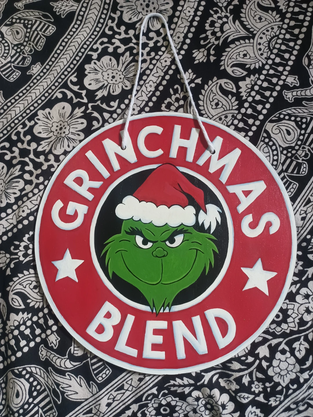 Grinchmas Blend Round Wall Decor