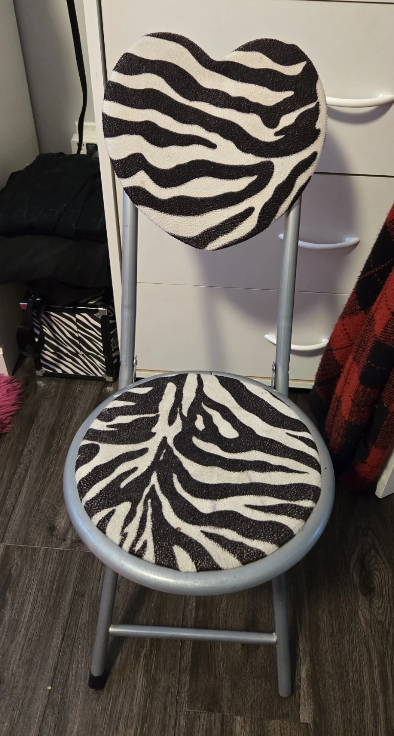 Zebra Print Heart Back Folding Chair