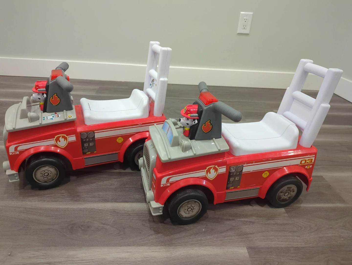 Paw Patrol Marshall Ride-On Toy Fire Truck - photo 2