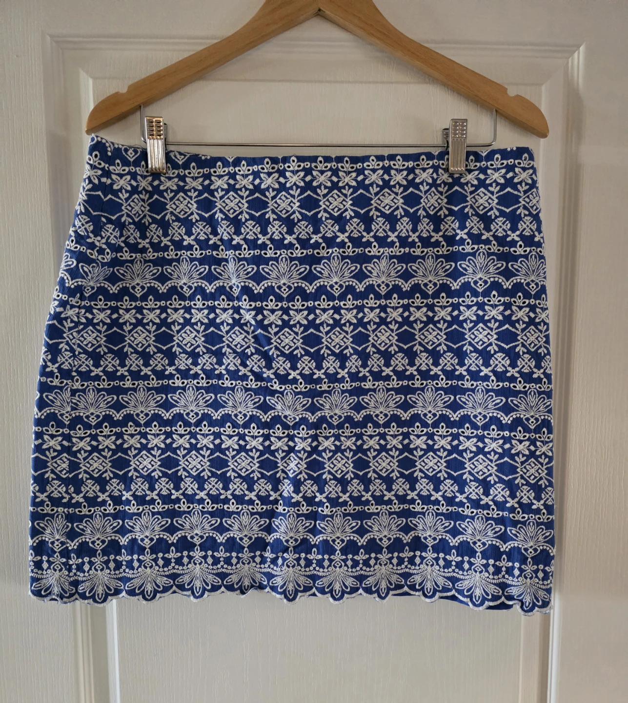 LOFT Blue Embroidered A-Line Skirt Size 14