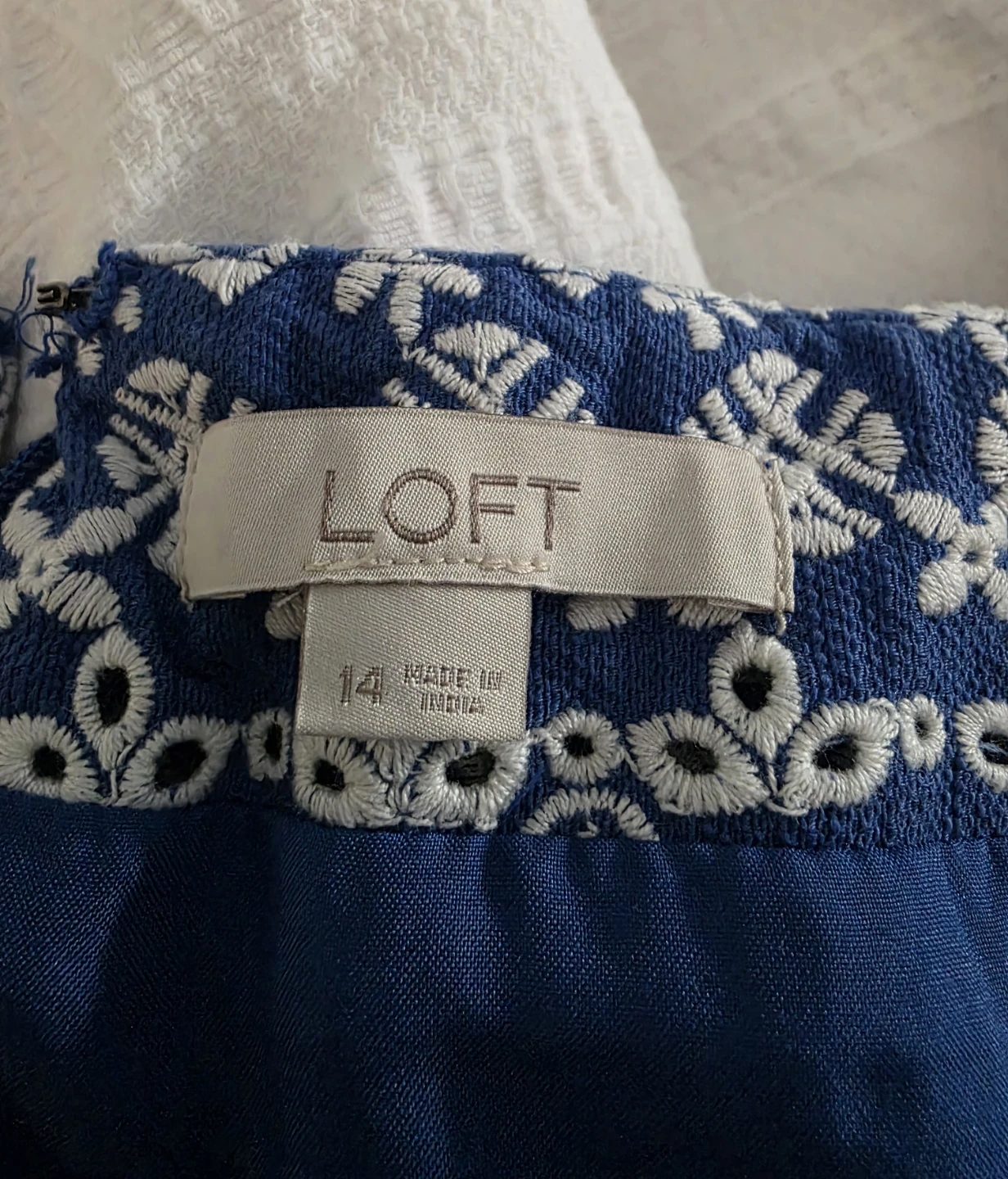 LOFT Blue Embroidered A-Line Skirt Size 14 - photo 2