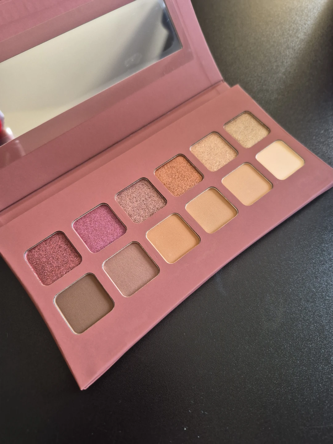 Illamasqua Unveiled Artistry Palette - photo 3