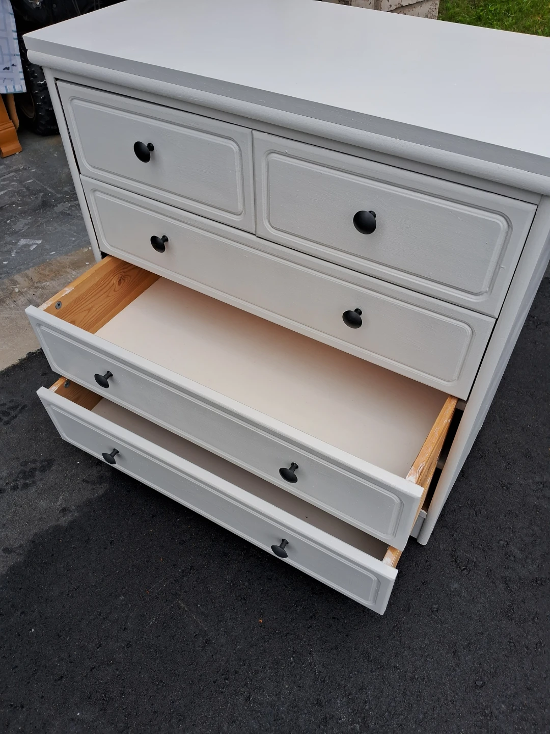 White Six-Drawer Dresser - photo 4