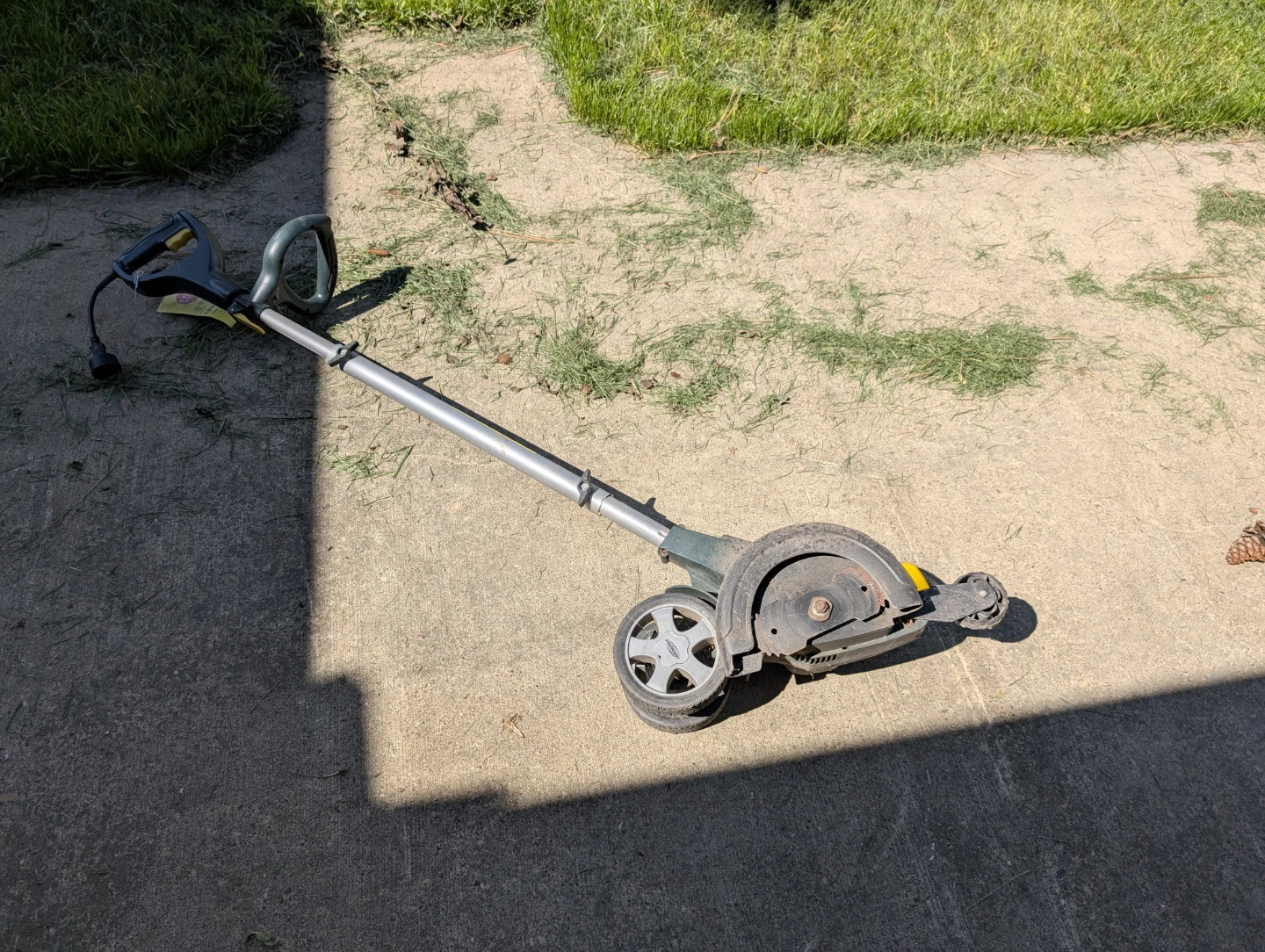 Trimmerworks Electric Wheeled Trimmer - photo 3