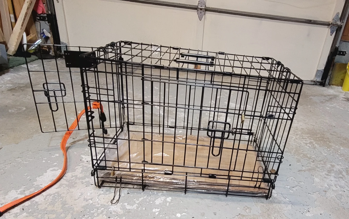 Black Metal Dog Crate