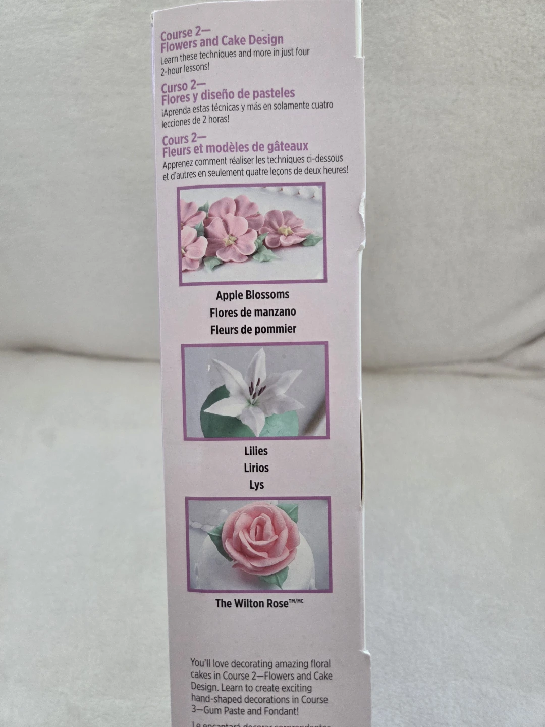 Wilton Flowers and Cake Design Student Kit Course 2 - photo 5