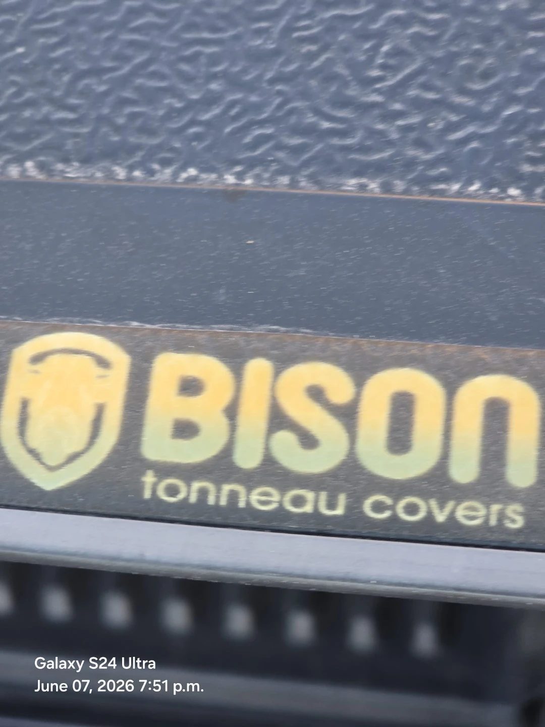 Bison Tonneau Cover