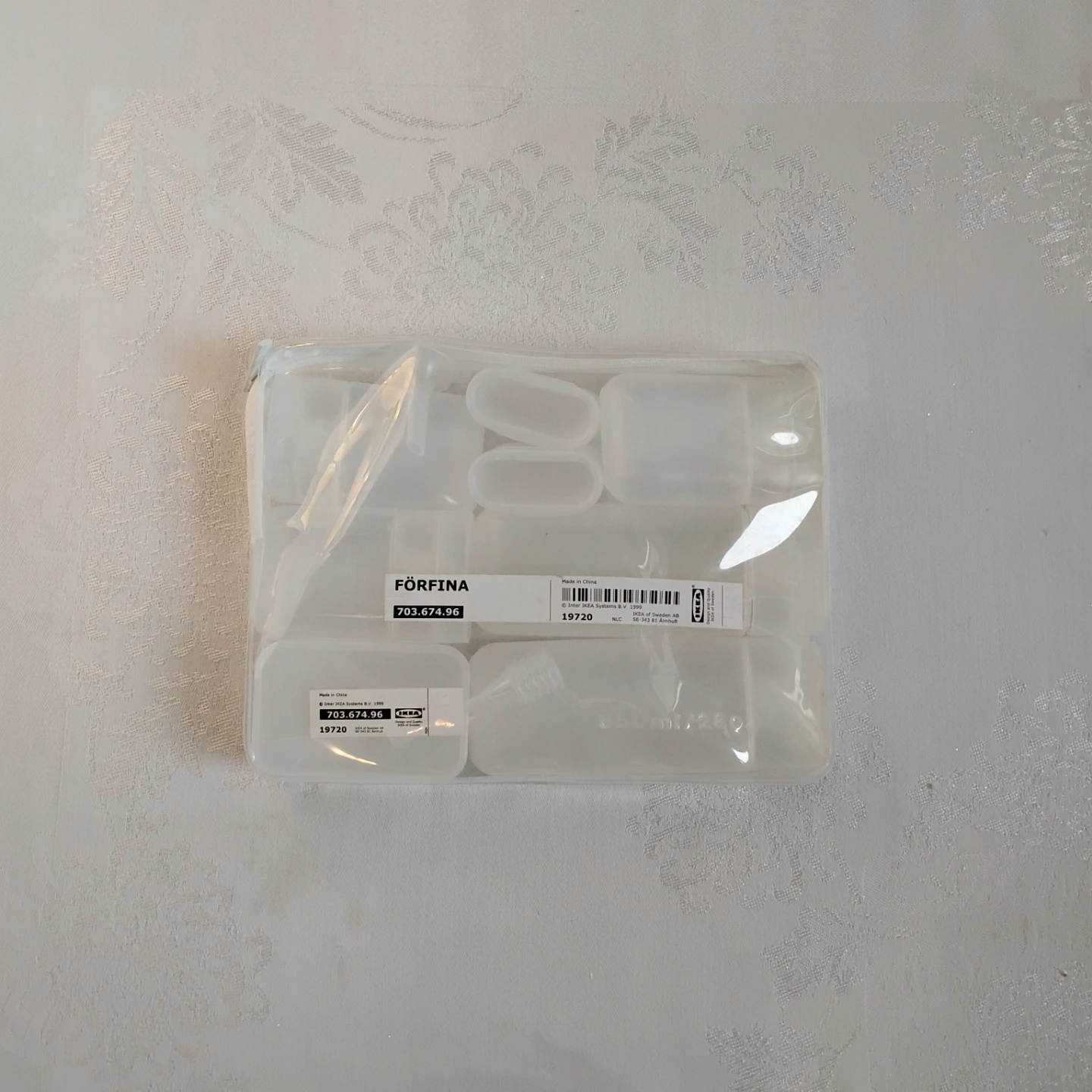 ⚽ Travel Toiletry Kit