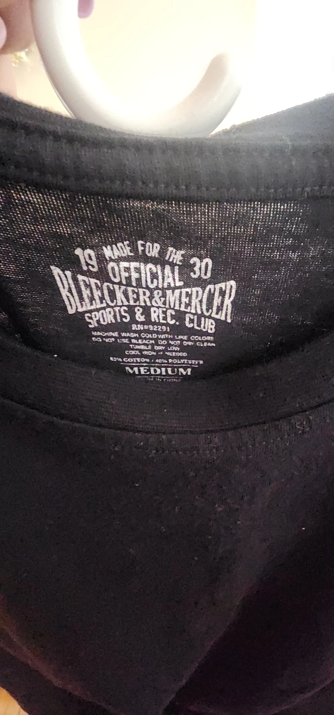 Bleecker & Mercer Sports & Rec. Club Black T-Shirt - photo 4