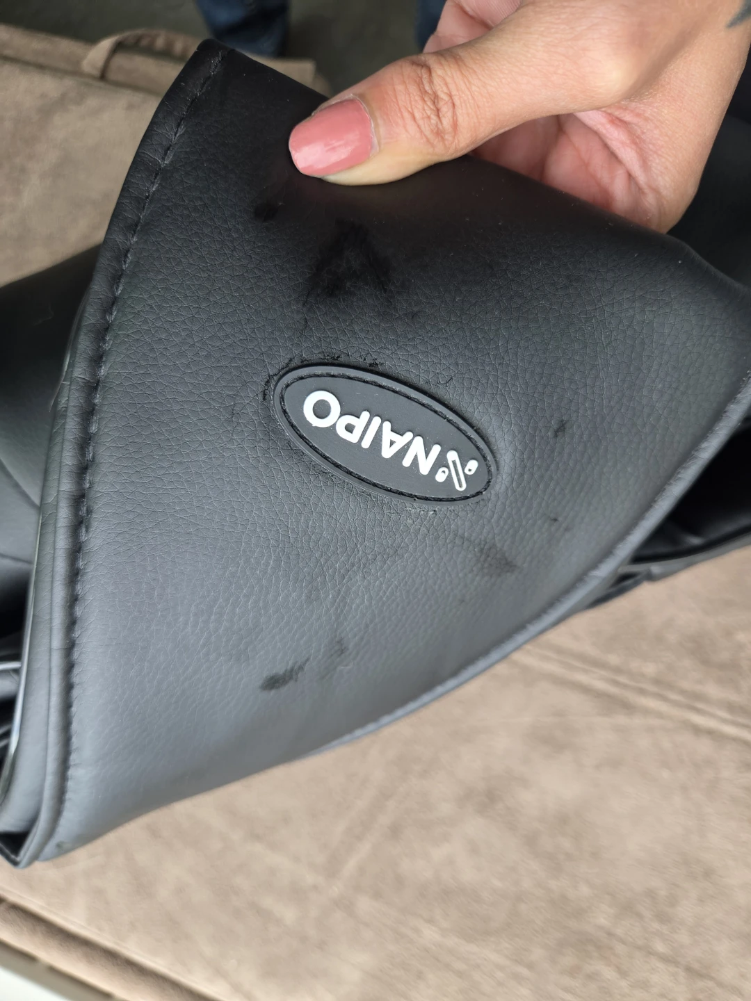 Naipo Shiatsu Neck and Shoulder Massager - photo 2