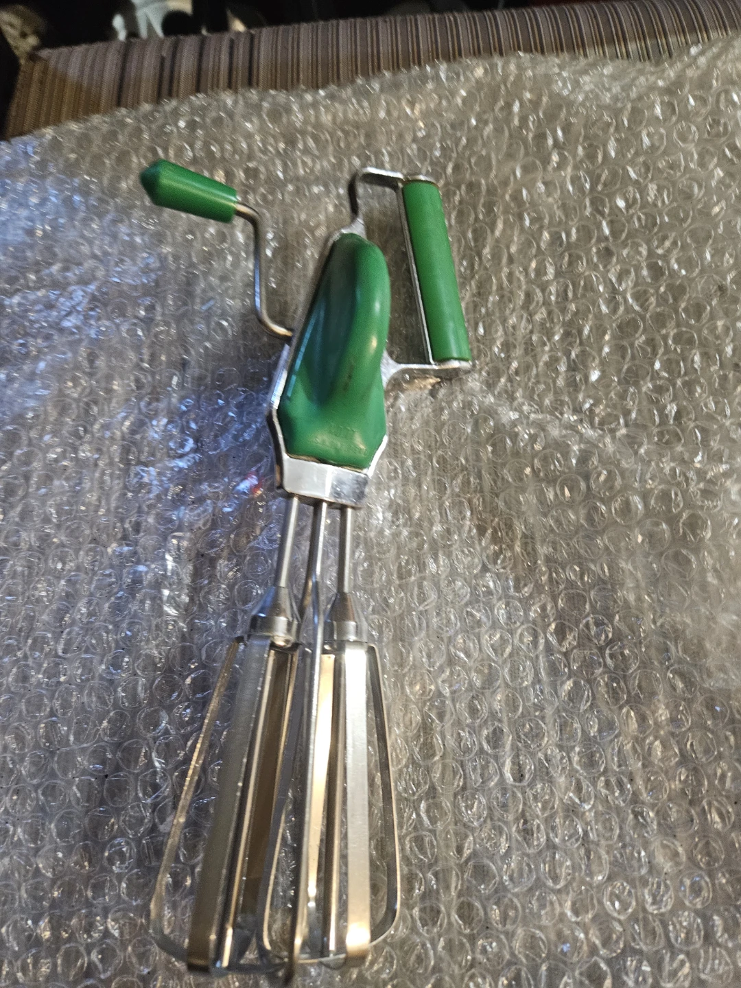 Vintage Hand Crank Egg Beater - photo 2