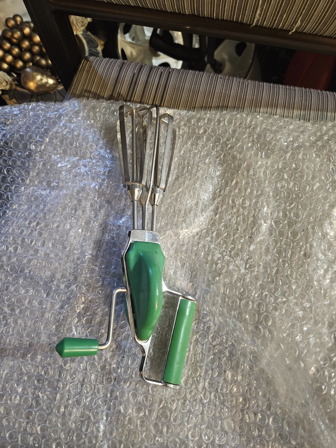 Vintage Hand Crank Egg Beater - photo 3