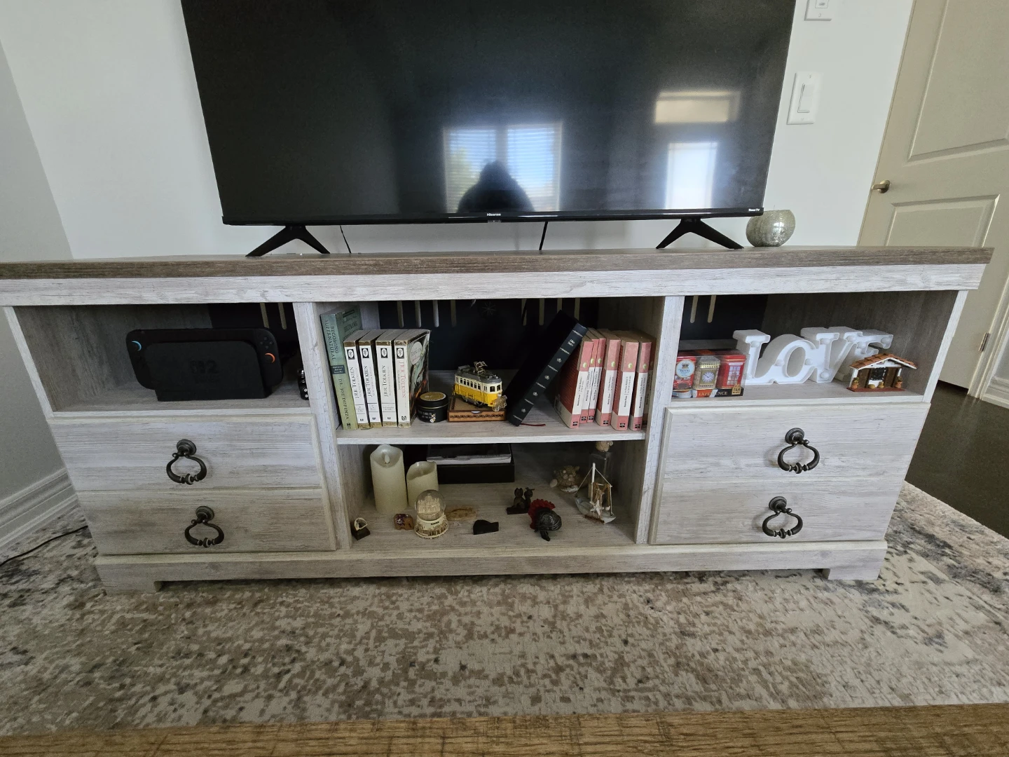 Willowton Beachy Whitewash TV Stand 64"