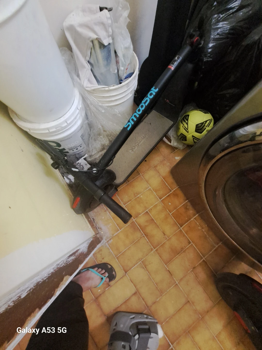 Smoosat Electric Scooter - photo 3