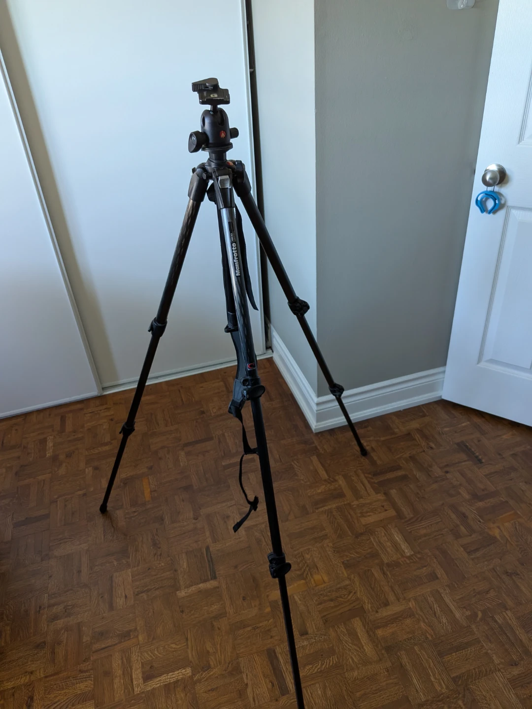 Manfrotto lightweight tripod