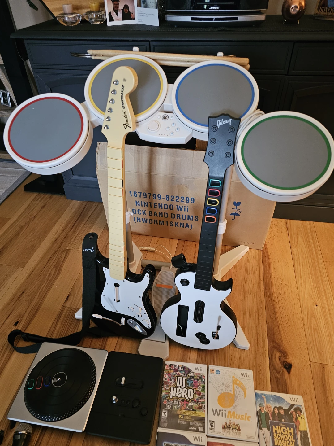 Nintendo Wii Rockband Bundle - photo 4
