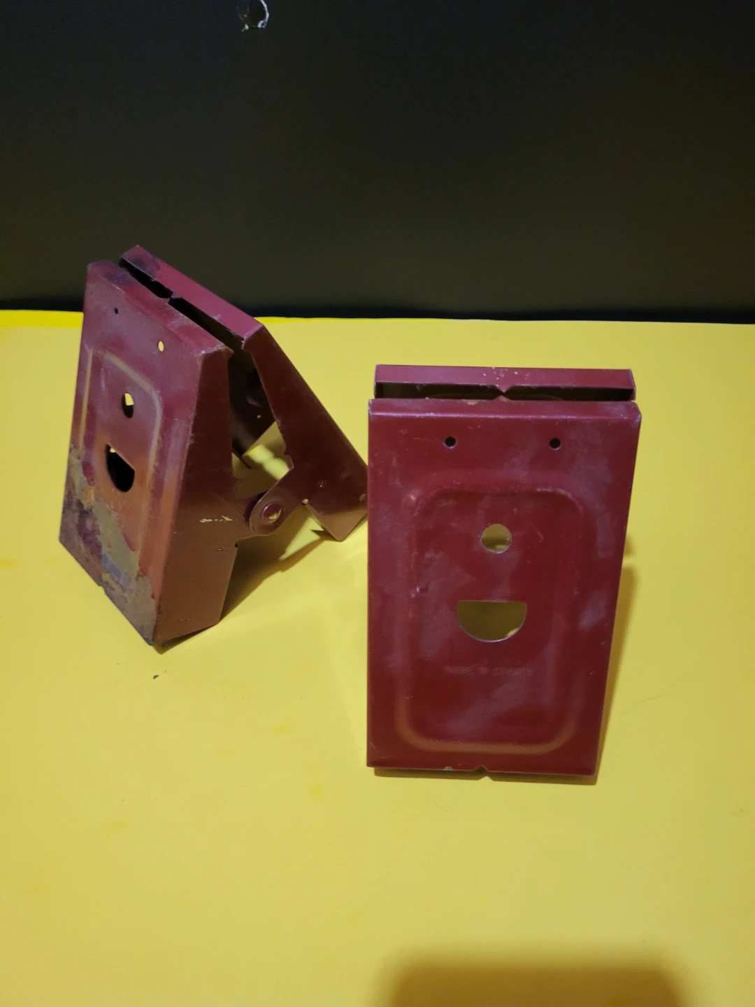 Metal Clips for Homemade Sawhorse - photo 2
