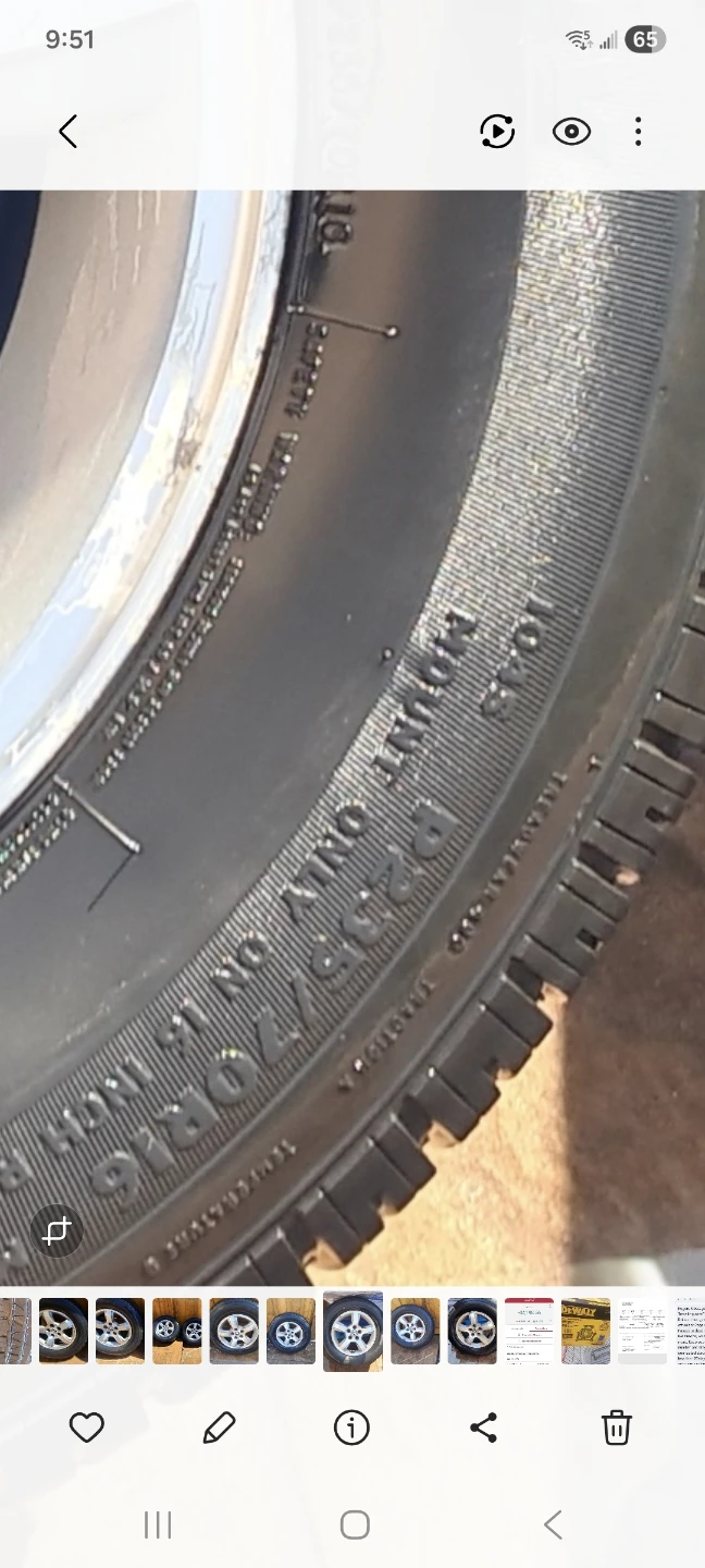 Set of 4 Honda pilot Alloy Wheels and Tires - photo 5