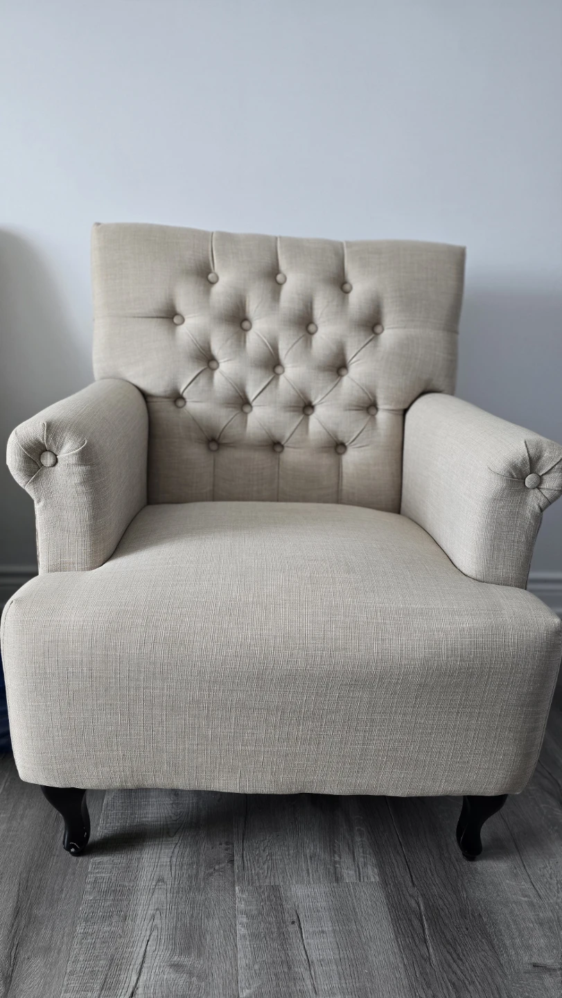 Oversized Tufted Accent Chairs – Beige - photo 2