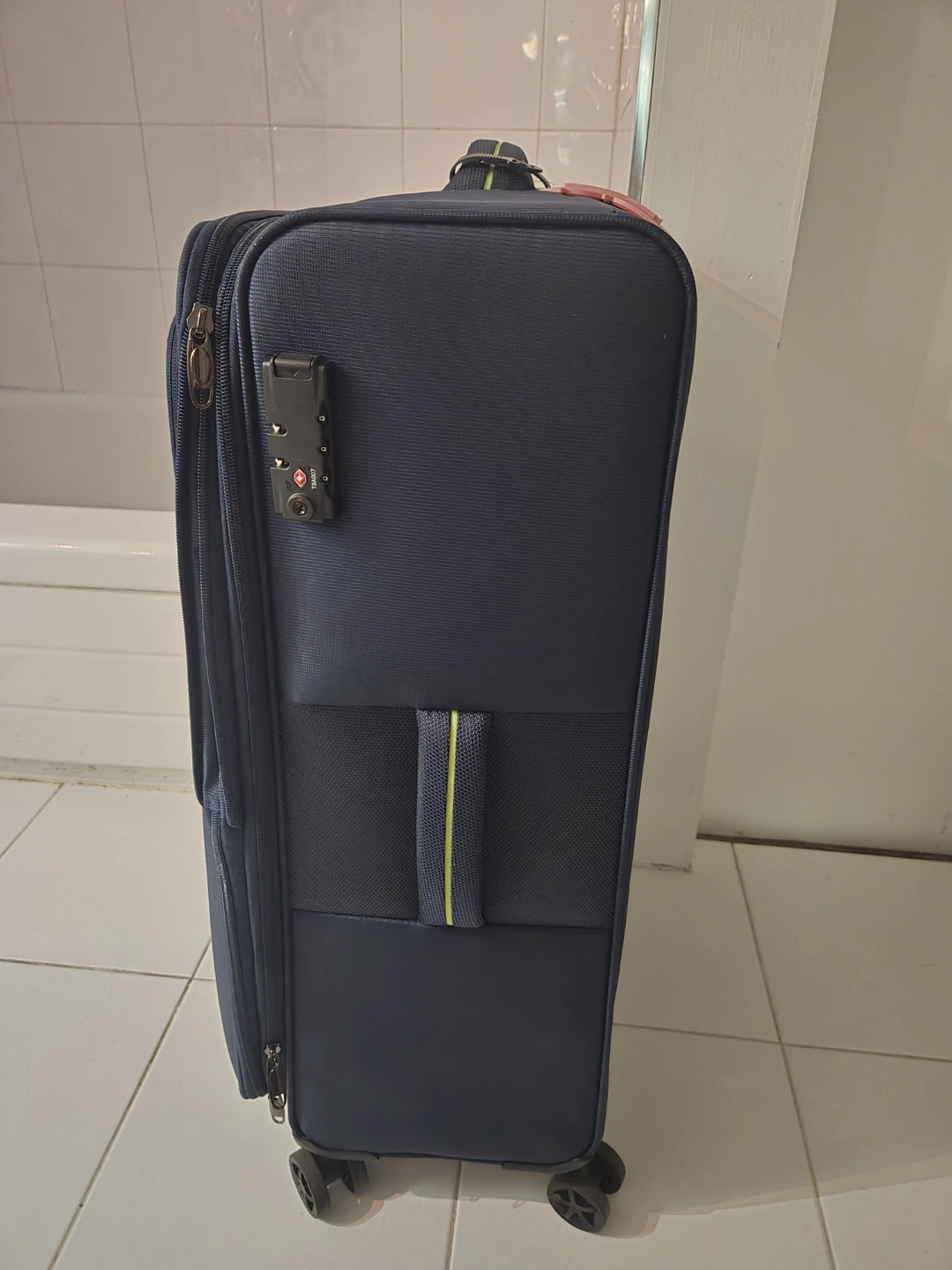 Dark blue check-in suitcase - photo 2