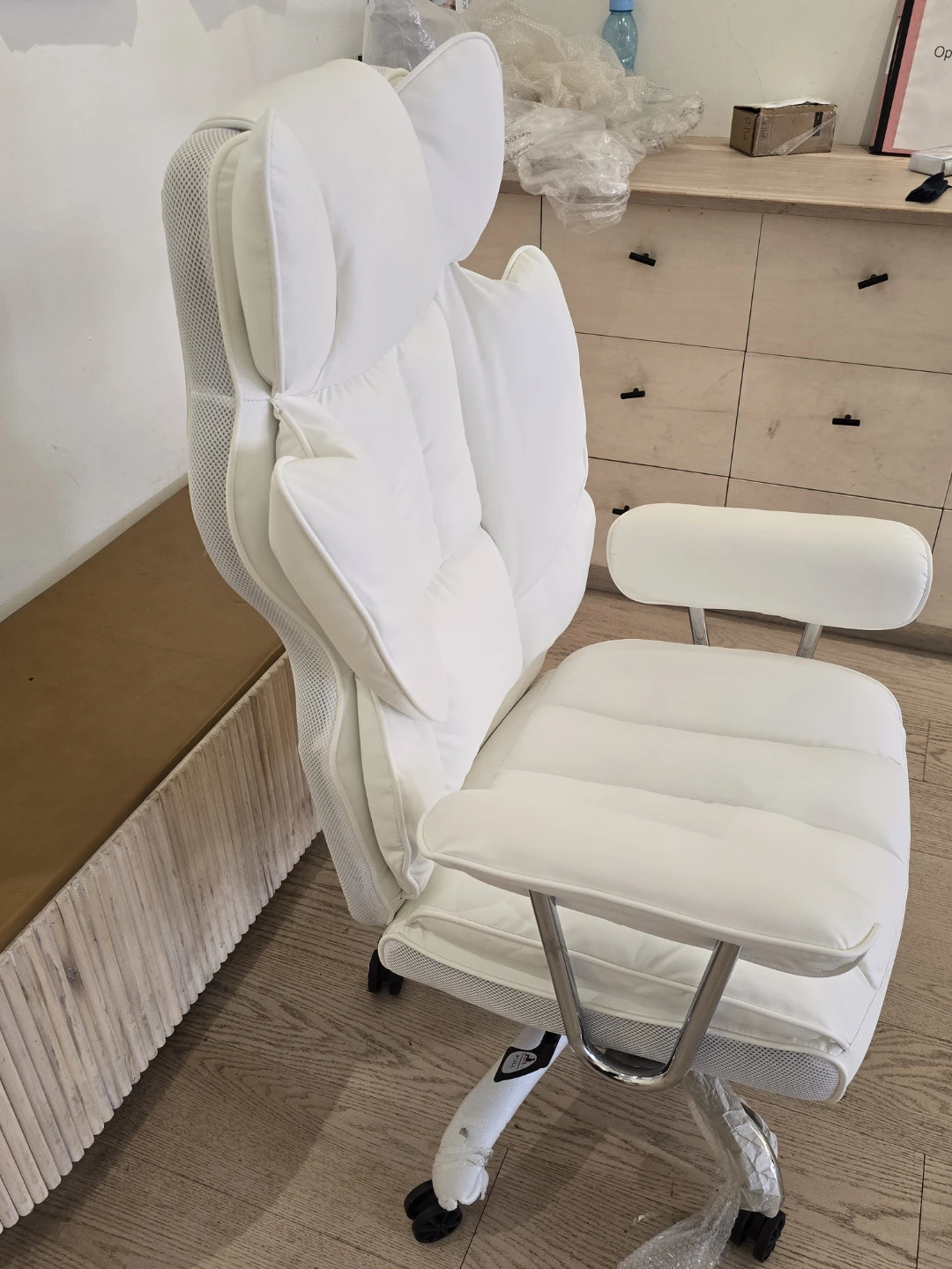 White Executive Office Chair - photo 5