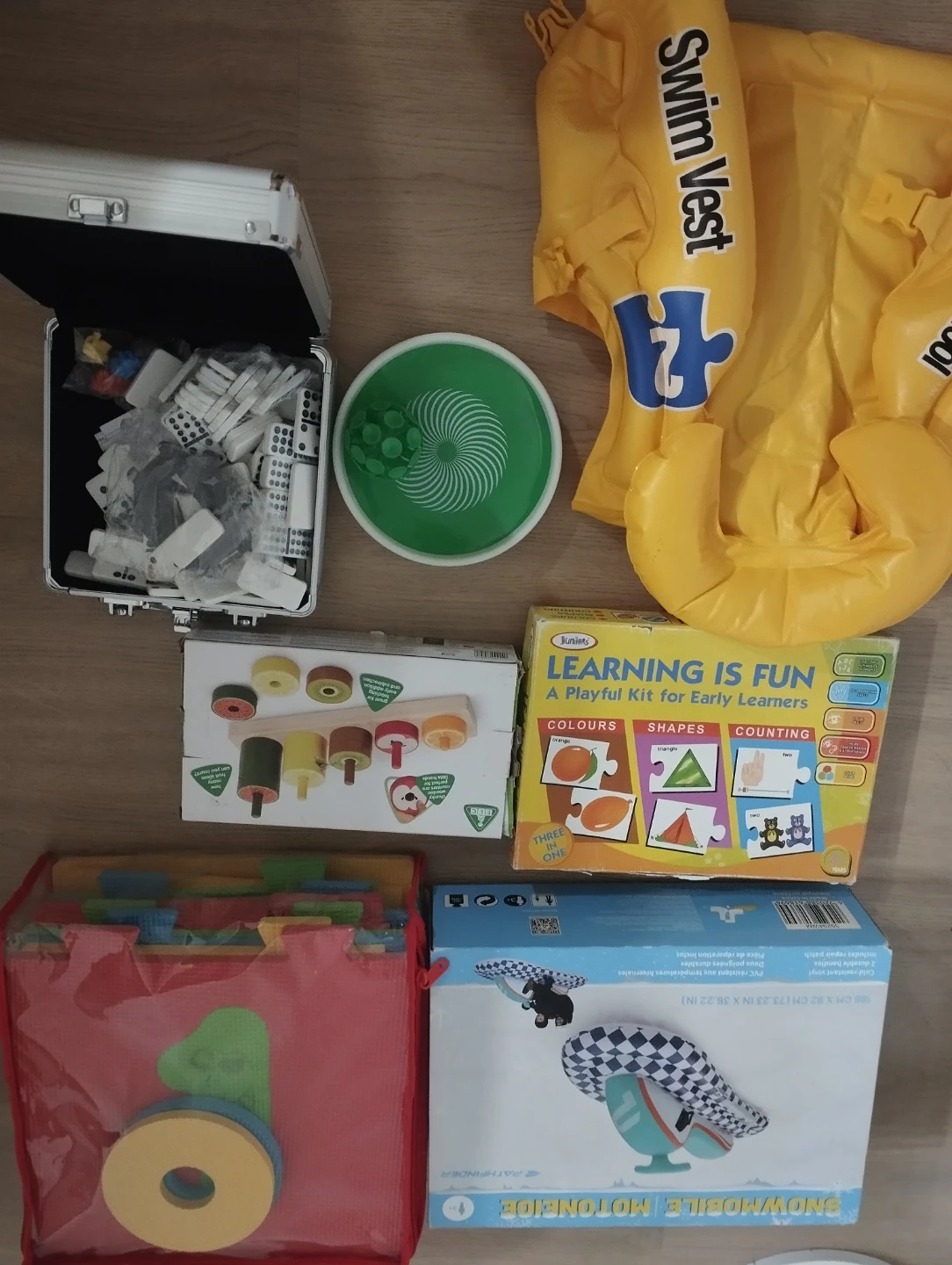 Kids Art Desk with Storage Bins - photo 4