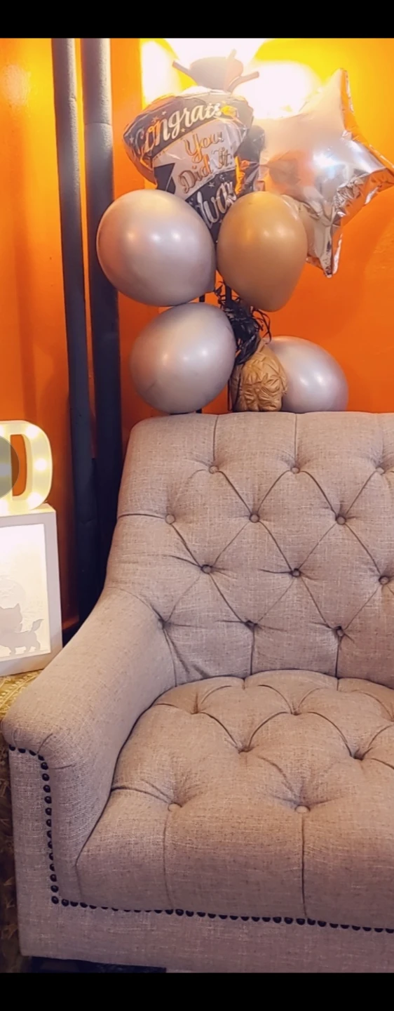 Tufted Accent Chair - photo 5