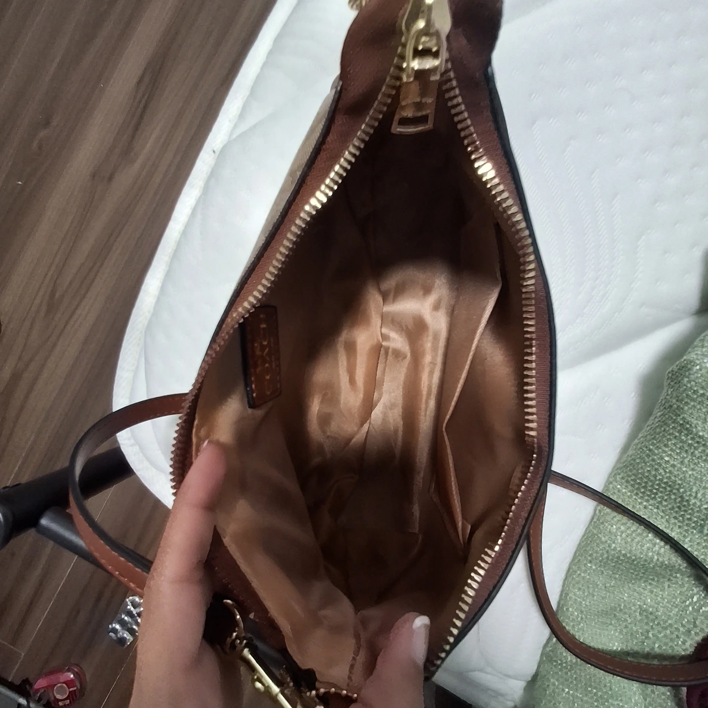 Coach Shoulder Bag - photo 5