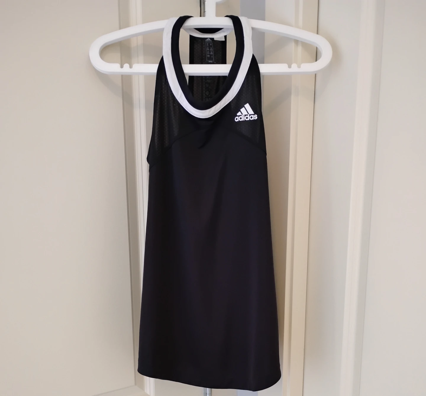 ⚽ Adidas Tank Tops