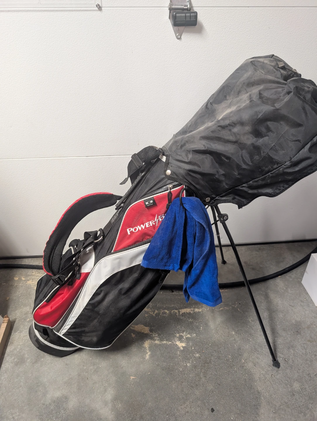 PowerBilt Golf Club Set with Bag
