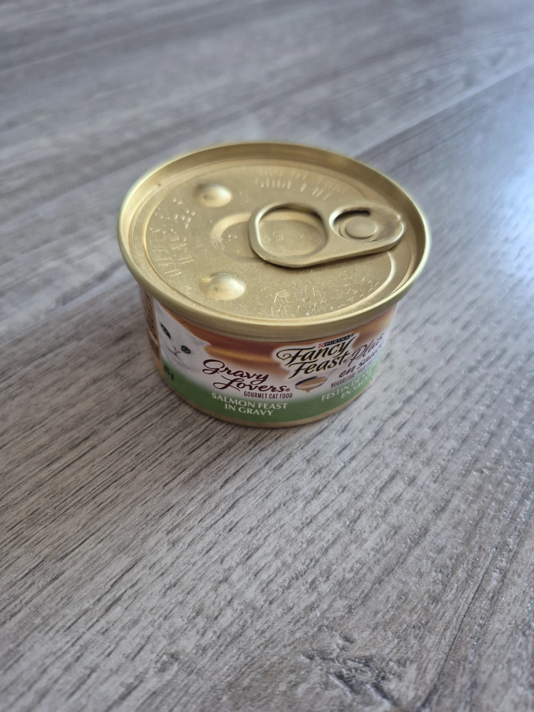 Fancy Feast Gravy Lovers Salmon Feast Cat Food