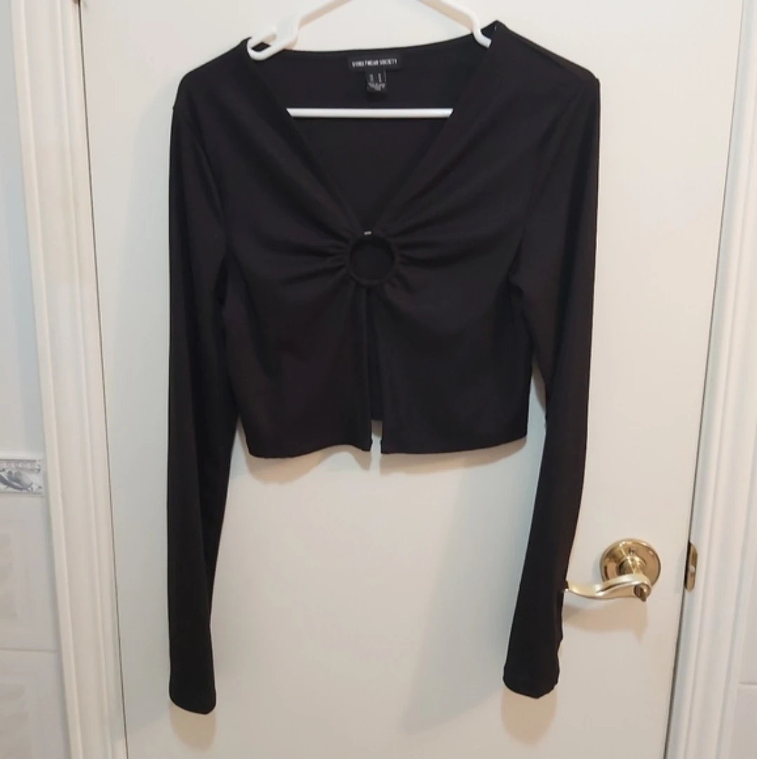 Complete Y2K outfit - skirt, top, sunglasses - photo 3