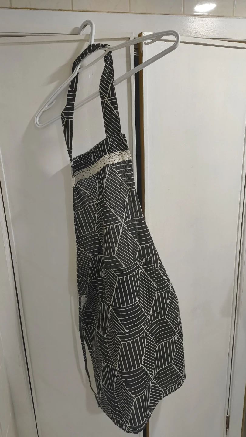 Geometric Print Apron with Lace Trim - photo 2