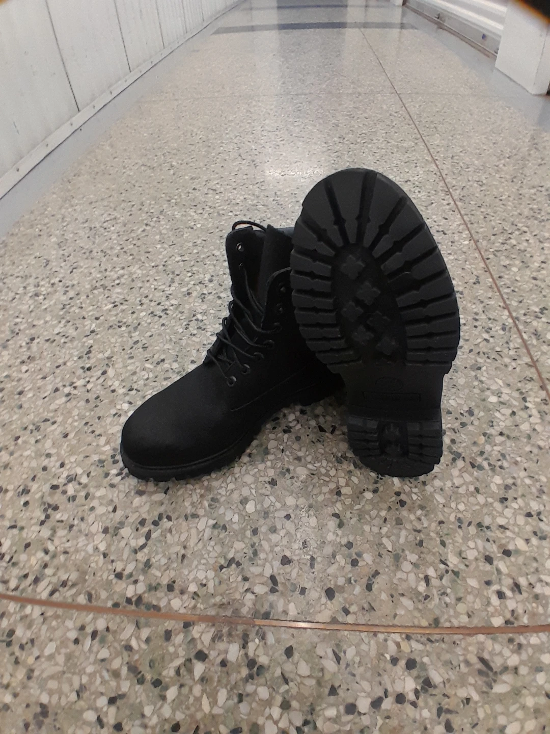 All Season Boot Original Timberland Solid Black Men's Size 8 - photo 3