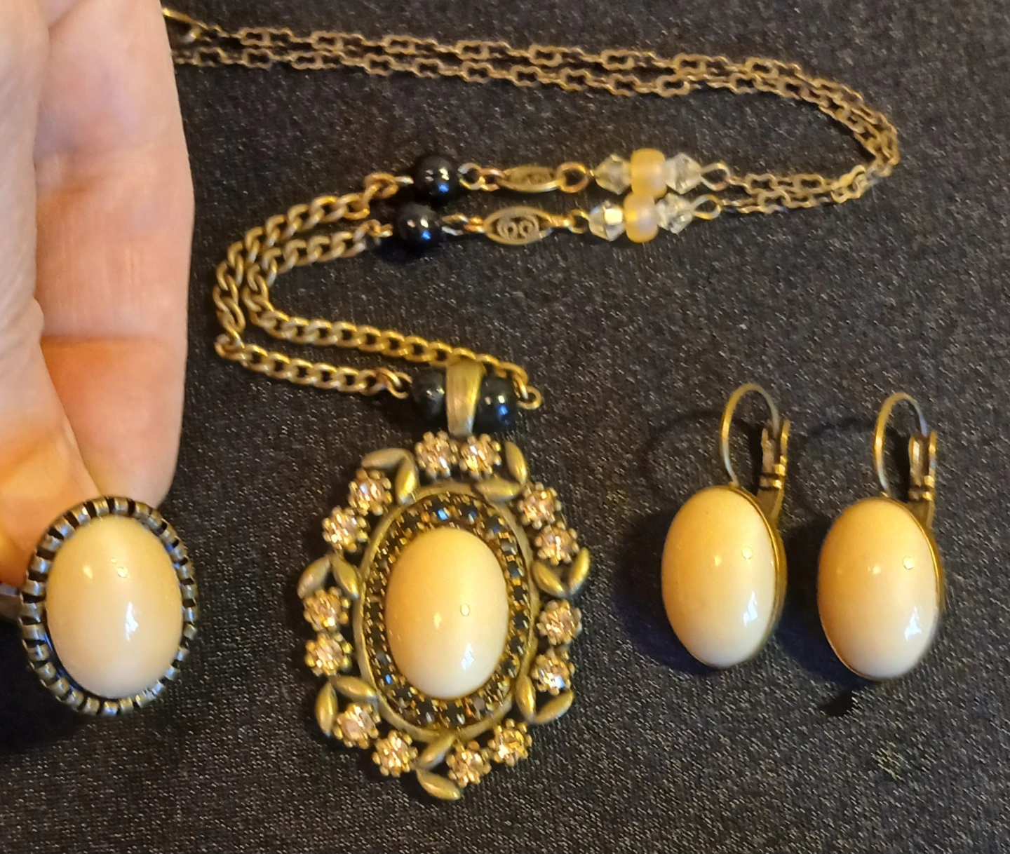 Jewelry Set - Necklace, Earrings & Ring - photo 3